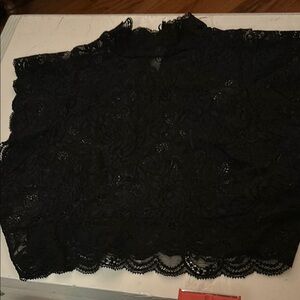 Chic Black Lace Bandeau